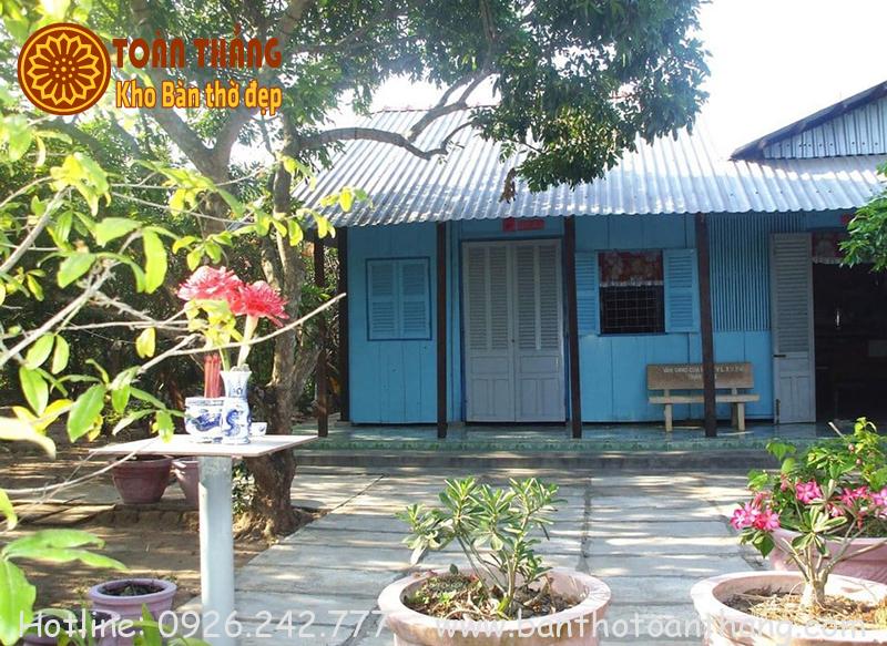 Thông thường bàn thờ Thiên quay về hướng hợp mệnh gia chủ