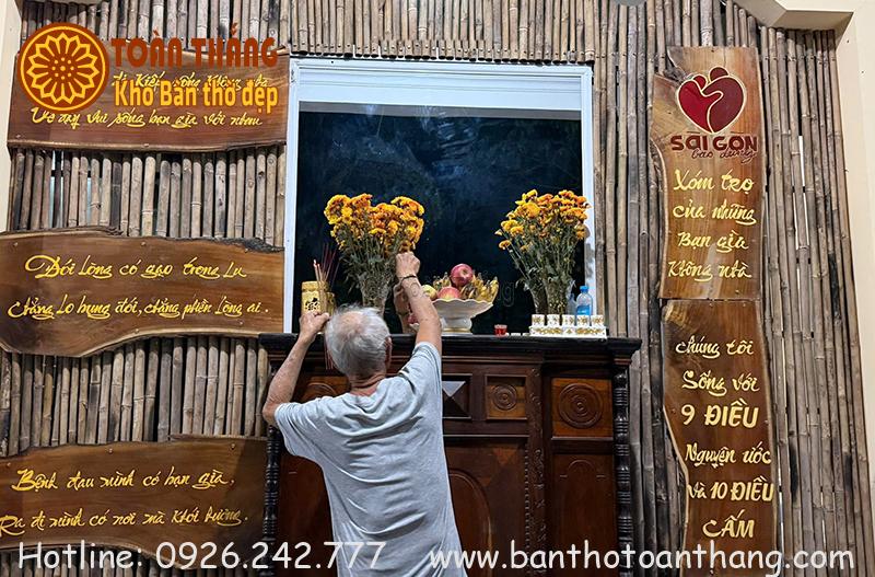 Tránh để bát hương quá đầy gây bí bách, tích tụ năng lượng tiêu cực