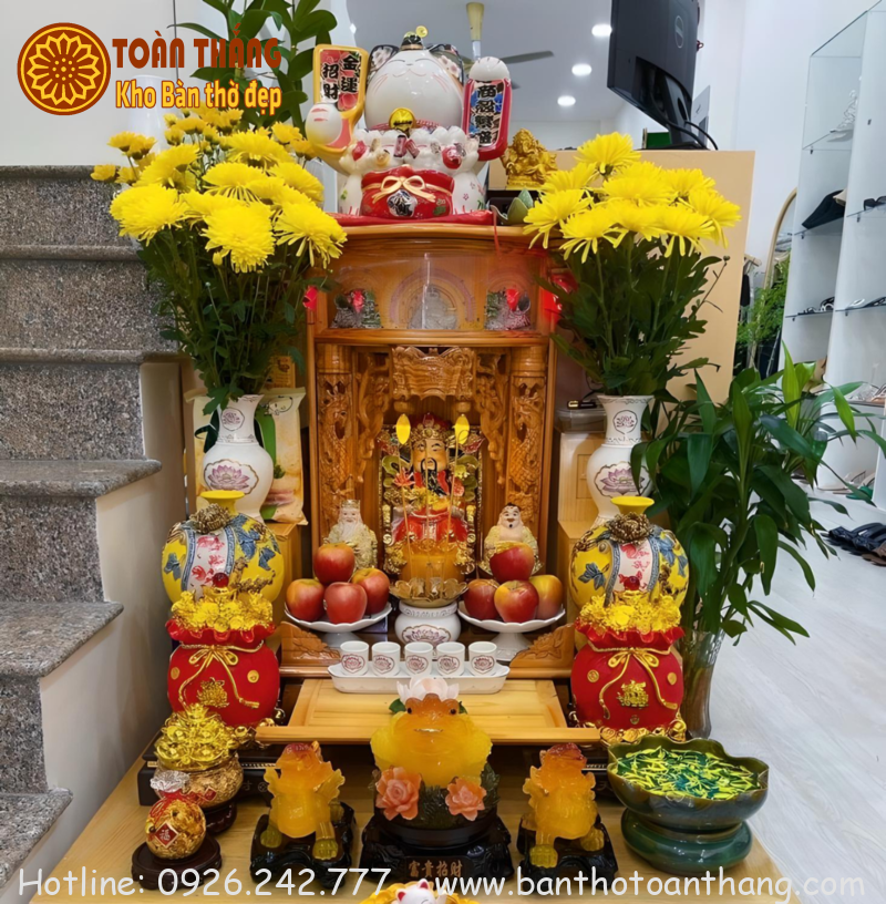 Ưu tiên đặt bàn thờ theo hướng Đông Nam hoặc Tây Bắc