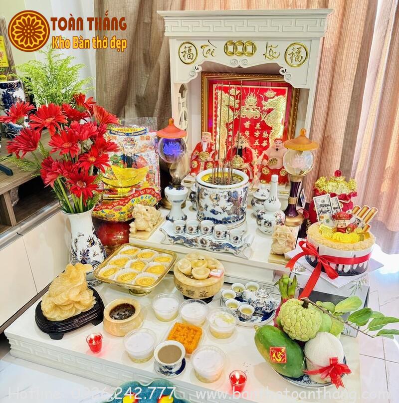 Cách đặt Cóc ngậm tiền trên bàn thờ Thần Tài đón tài lộc 13 Tìm hiểu từ A - Z về cách đặt Cóc ngậm tiền trên bàn thờ Thần Tài